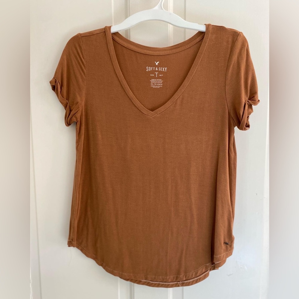 Women’s brown t shirt